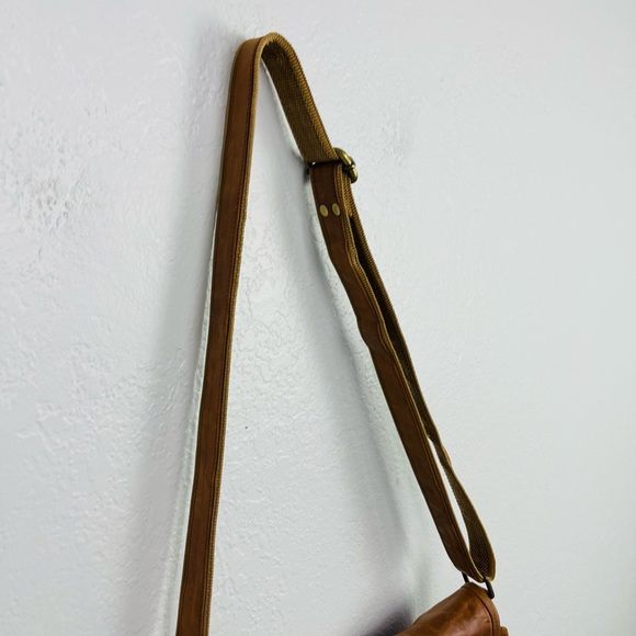 Brown Leather Fringe BOHO Embroidered Western Pattern Crossbody Flap Bag - Picture 15 of 15